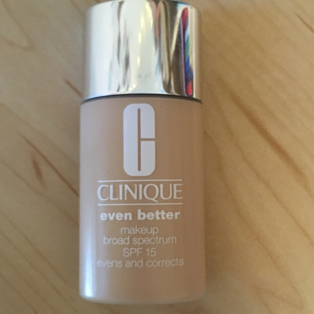 Clinique even better makeup! SPF foundation CN 18